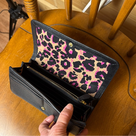 Vera Bradley Black Pebbled Leather Studded Wallet Leopard Print Interior 4”x7” - Picture 4 of 10